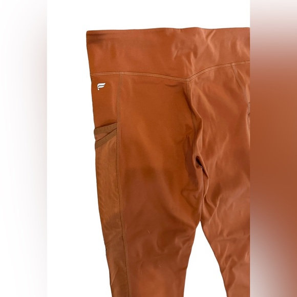 Women’s Fabletics Rust Leggings 24” Medium - Picture 3 of 4